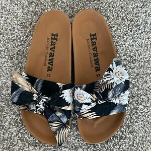 Women’s Floral Knotted Fabric Sandals